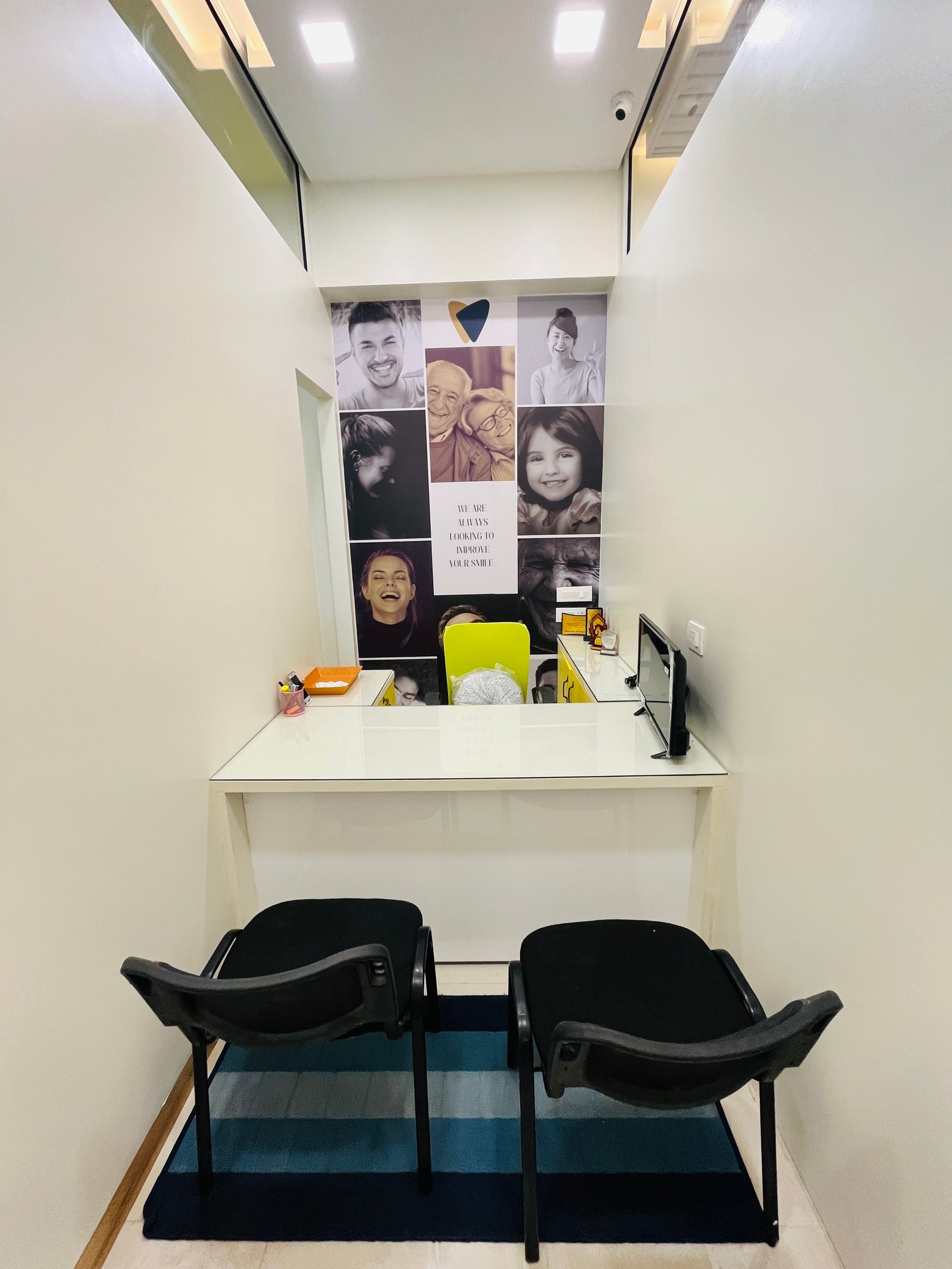Welcoming reception and consultation desk at The Dental Ethics, Pune